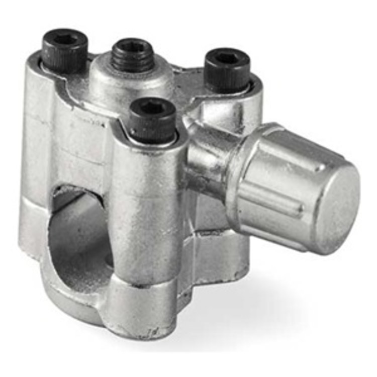  Valve