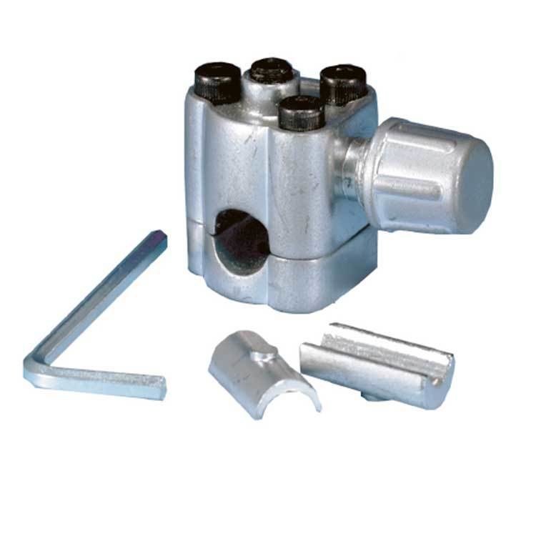  Valve